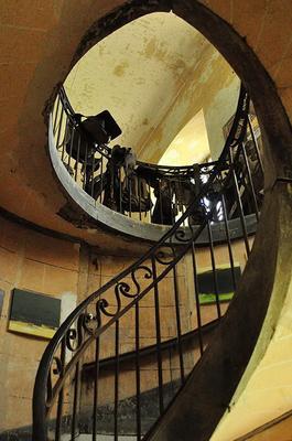 082-Remi_Mathis-Abbaye_Notre-Dame_de_Bithaine_-_escalier.jpg