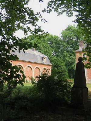 084-HenriDavel-Abbaye_Chatel_Chehery_Ardennes_France_028.JPG